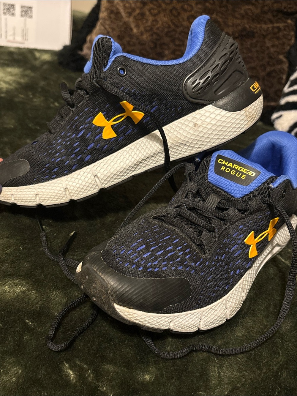 Under Armour Charged Rogue Running Sneakers Youth 5.5Y